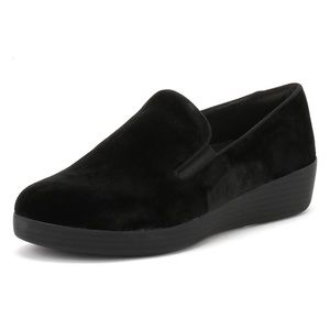 SOLD NWOT Black velvet superskate slip-on Fit Flops